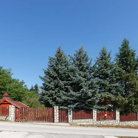 Buekki Hazikacska Nyaraló Kács